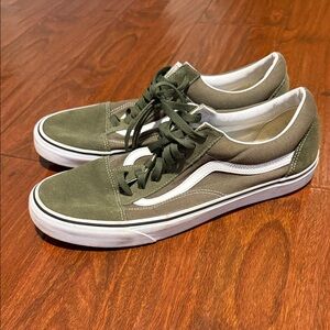 Vans Men's Classic Olive Sneakers